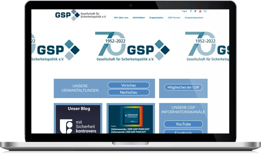 Website von Gesellschaft für Sicherheitspolitik auf einem Laptop